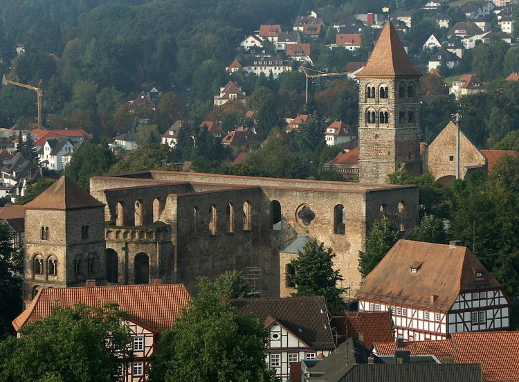 2020-bad-hersfeld-stiftsruine-750