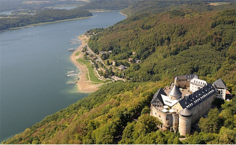 schloss-waldeck